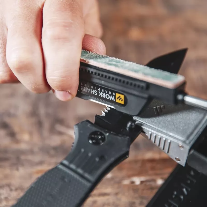 Caurvelkamais nažu asināmais Work Sharp Precision Adjust Elite 09DX066 — regulējams leņķis, dimanta akmeņi, ādas apdare, neilona korpuss