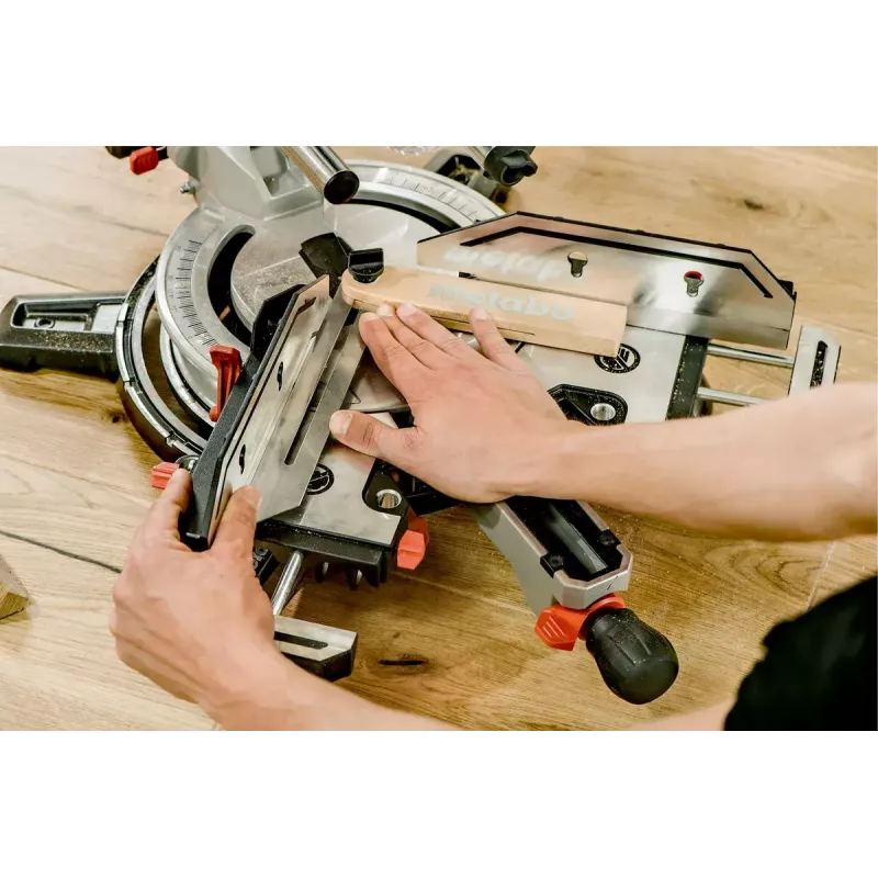 Metabo KGSV 72 XACT SYM zāģis