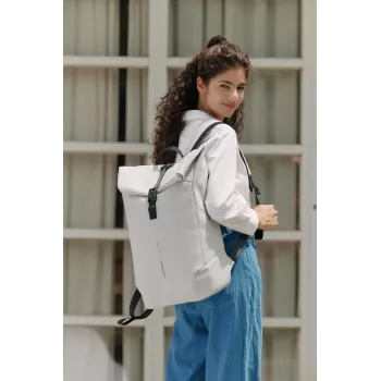 Klēpjdatora mugursoma XDDESIGN Urban Flap-Top P706.2613 — balta, atloka tipa dizains, pretzagšanas funkcijas