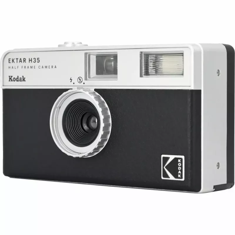 35mm film camera Kodak Ektar H35 melna — kompakta vienkāršā fotokamera, fiksēts objektīvs, filmas formāts 35mm
