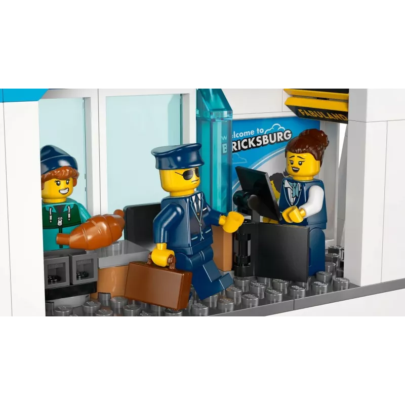 LEGO CITY 60502 Lidosta ar lidmašīnu