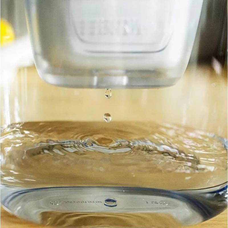 Ūdens filtra krūze BRITA Style Essential XL ar MAXTRA PRO Pure Performance kasetnēm (3) — balta