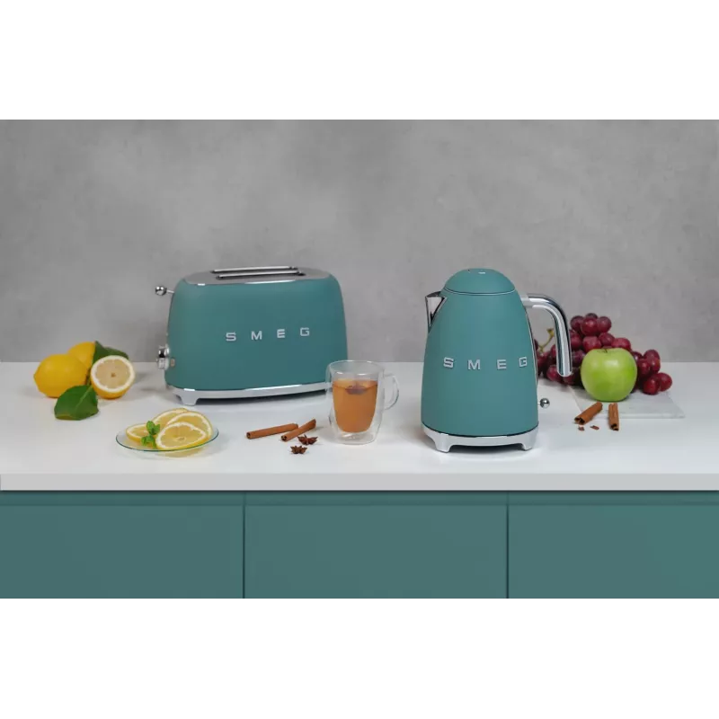 Smeg tējkanna 50s stilā smaragdzaļa