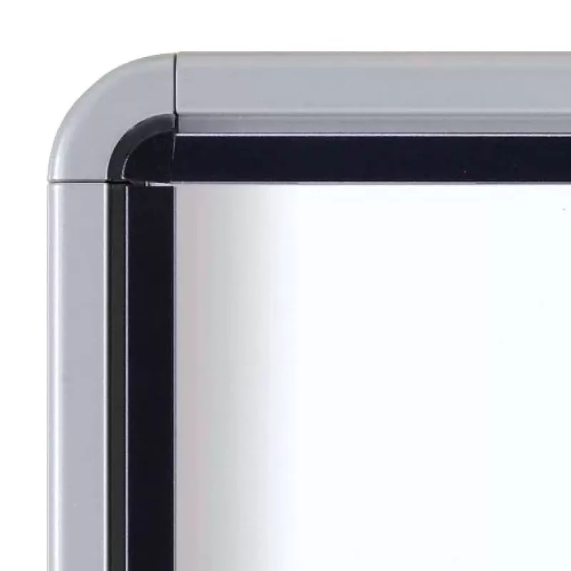 Nobo Premium Plus āra magnētiskais slēdzamais ziņojumu dēlis 8xA4