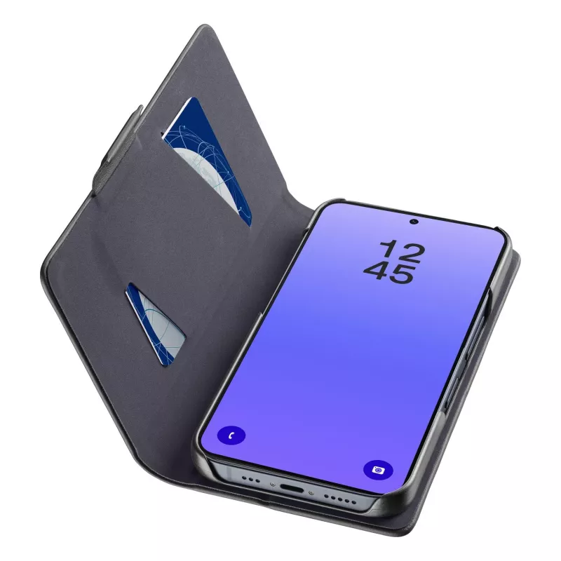Cellularline BOOK 3 – Galaxy A37 grāmatveida maciņš ar magnētisku aizdari, kartes kabatiņu un vieglu kartes izņemšanu. Aizsargā tālruni, nebloķējot pogas un pieslēgvietas.