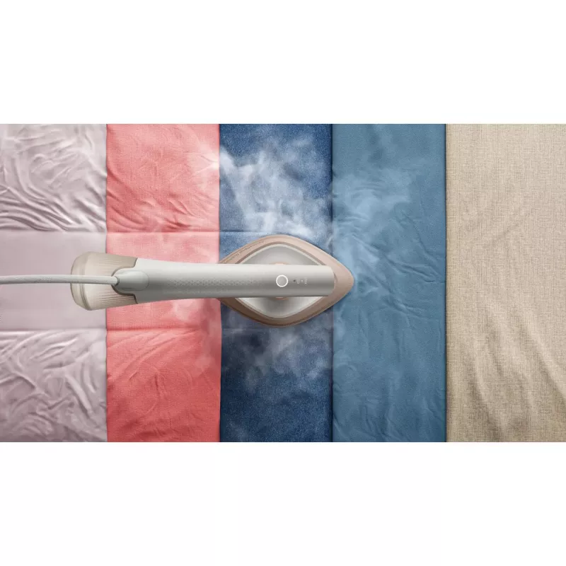 Tvaika gludeklis Philips GC213/10 1800 W ar 90 g/min tvaika triecienu, 2,5 m vadu, ietver StyleMat
