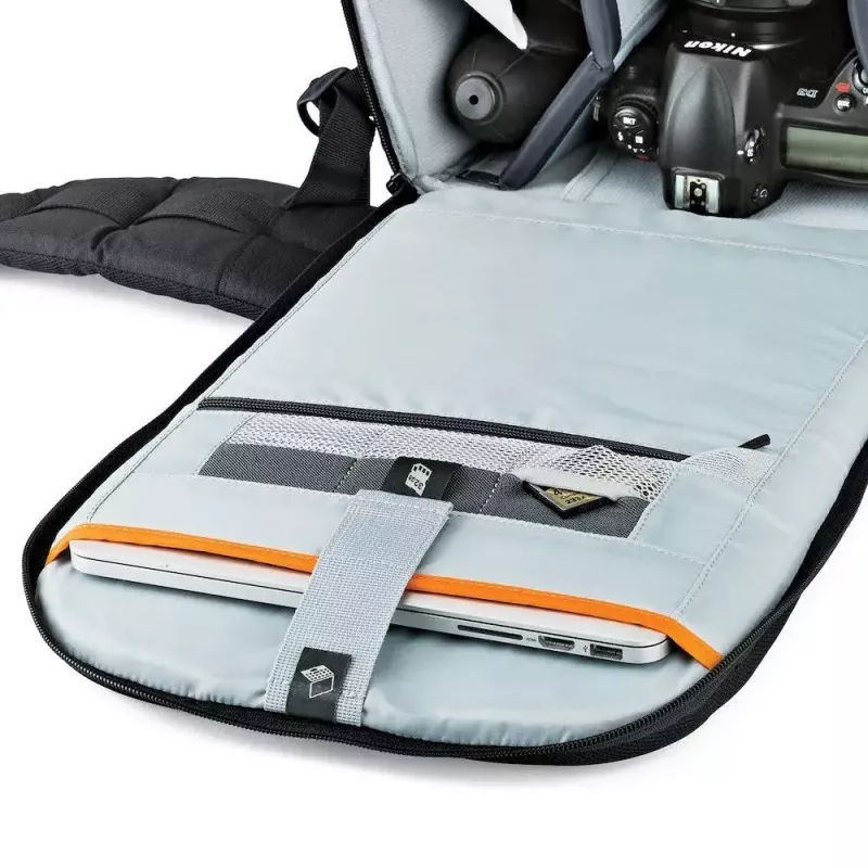 Mugursoma Lowepro Flipside 500 AW II