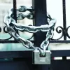 Piekaramā atslēga MASTER LOCK 680EURD 80mm rūdīta tērauda aizsargāta važa