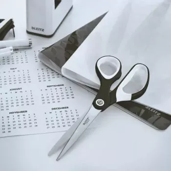 Šķēres Leitz WOW taisns Cut Melns balta