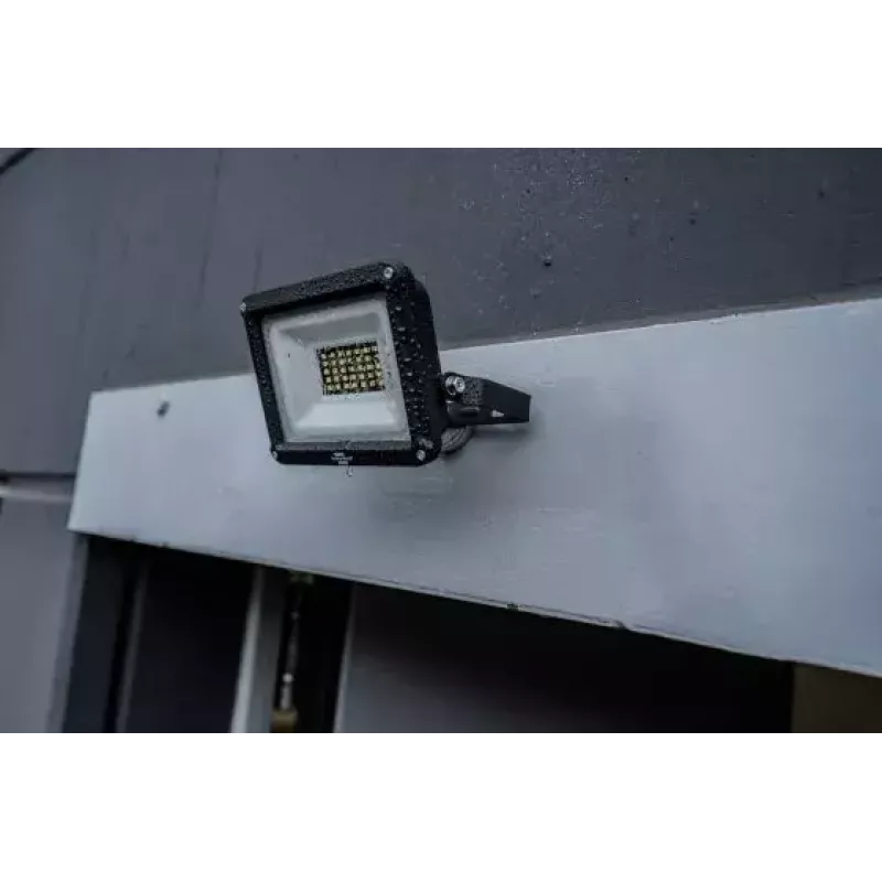 Brennenstuhl 1171250241 melns 20W LED prožektors IP65