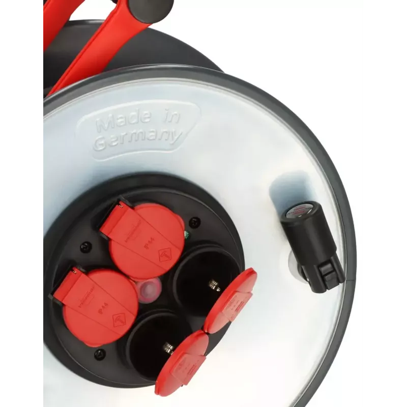 Strāvas sadalītājs Brennenstuhl SC 3210 4 maiņstrāvas rozetes 3000 W melns sarkans sudrabains