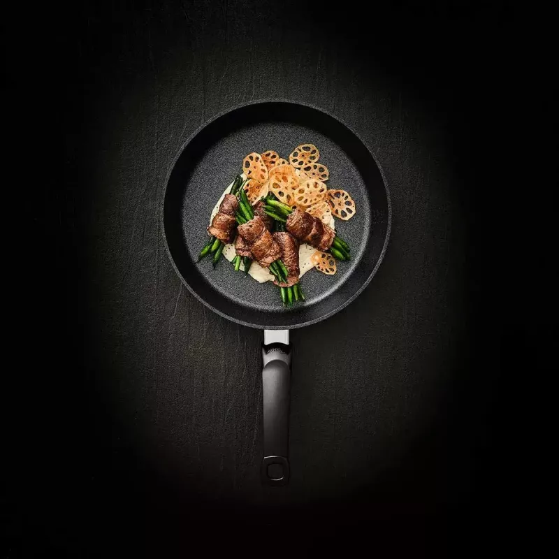 Universāla panna Fissler Adamant Comfort apaļa 20 cm melna