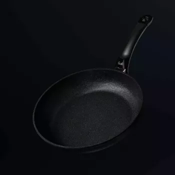 Universāla panna Fissler Adamant Classic apaļa 24 cm melna