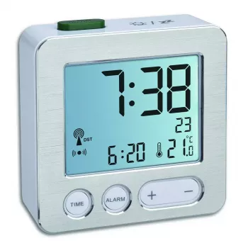 Digitālais modinātājs TFA 60.2545.54 — taisnstūra sudraba LCD, zila fona apgaismojums, baterija (AAA)