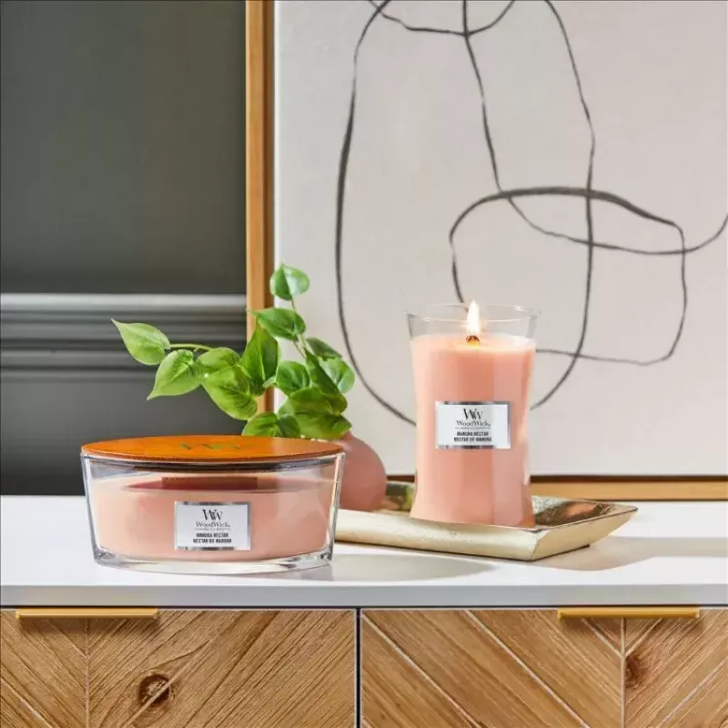 WoodWick svece Manuka Nectar 90mm x 190mm x 120mm 1 gab.
