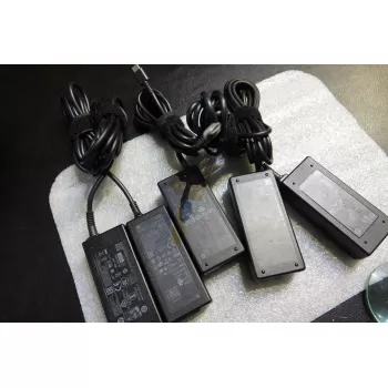 Maiņstrāvas adapteris HP 45W USB-C 935444-001 — 45W USB-C strāvas adapteris HP klēpjdatoriem un ierīcēm