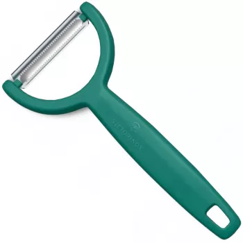 Mizotājs Victorinox 6.0963.4 zaļš — Victorinox rokas dārzeņu mizotājs, nerūsējošā tērauda asmens, ergonomisks rokturis