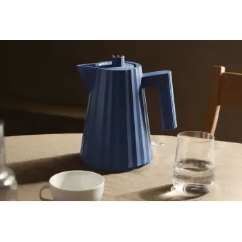 Elektriskā tējkanna Alessi Plissé 1,0 L 2200 W zila, termoplastiskais sveķis, automātiska izslēgšanās, slēpta pamatne