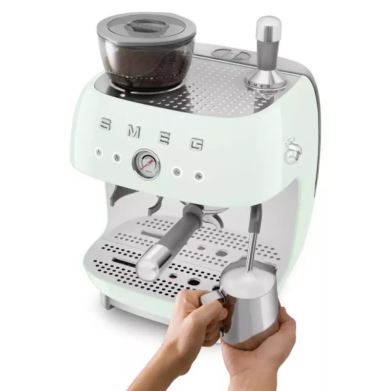 Espresso kafijas automāts Smeg 2.4L EGF03PGEU