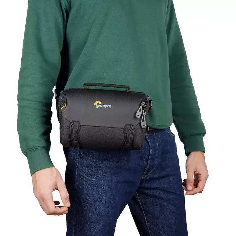 Sling soma Lowepro Adventura SH 140 III Melns Pleca siksna