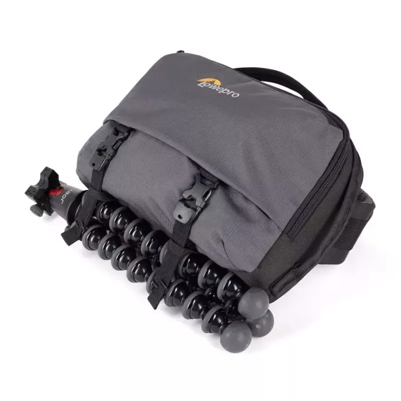 Sling case Lowepro LP37468-PWW pelēka Shoulder strap 1 exterior pocket