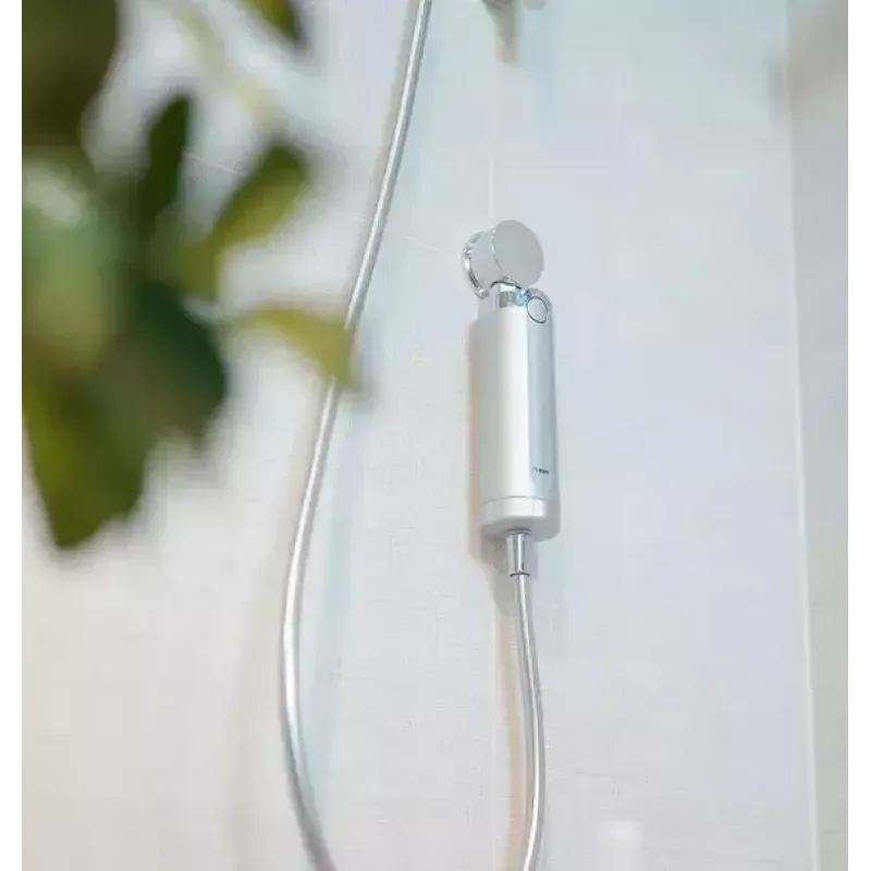BWT Quick & Clean prekaļķa dušas filtra sistēma, balta