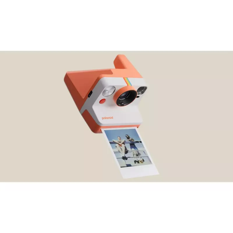 Momentfotoaparāts POLAROID Now Gen 3 Coral 9156 — analogs momentuzņēmumu fotoaparāts, krāsa Coral
