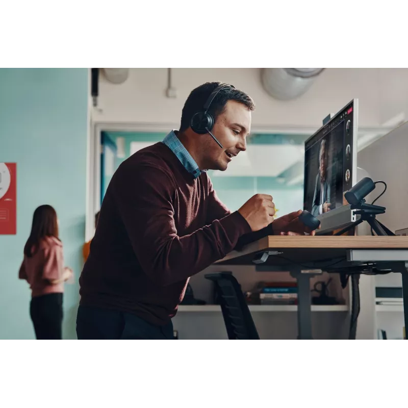Poly Voyager Focus 2 Microsoft Teams sertificētas austiņas ar USB-A