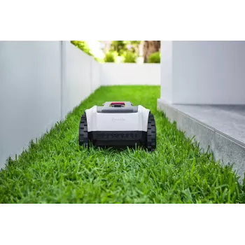 Autonomous lawn mower Ecovacs GOAT O800 RTK