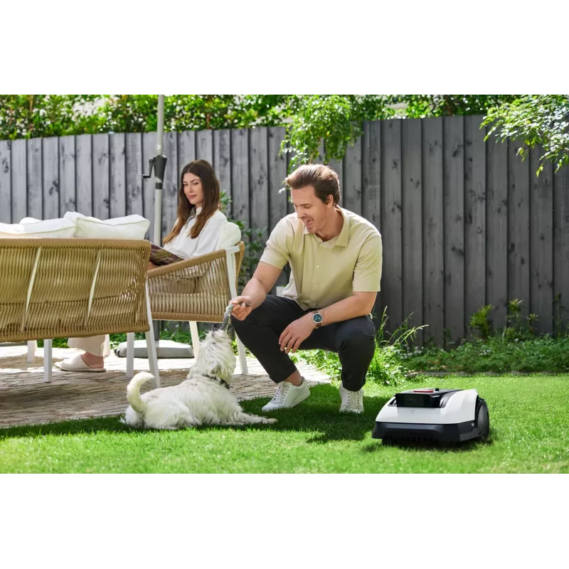 Autonomous lawn mower Ecovacs GOAT O800 RTK