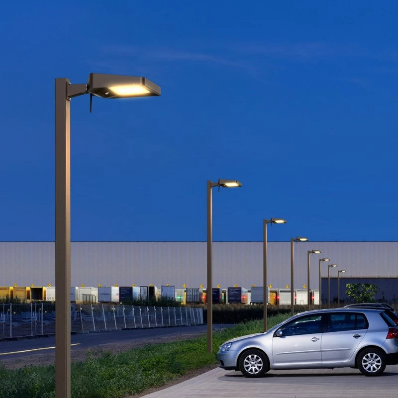 Glovii autonoma ar saules enerģiju darbināma LED ielu lampa ar lietotnes vadību, PIR sensoru un augstu gaismas plūsmu
