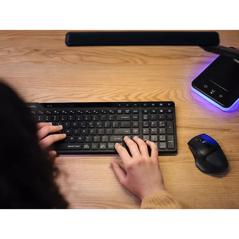 A4Tech Fstyler FBK27C bezvadu mehāniskā spēļu tastatūra, melna