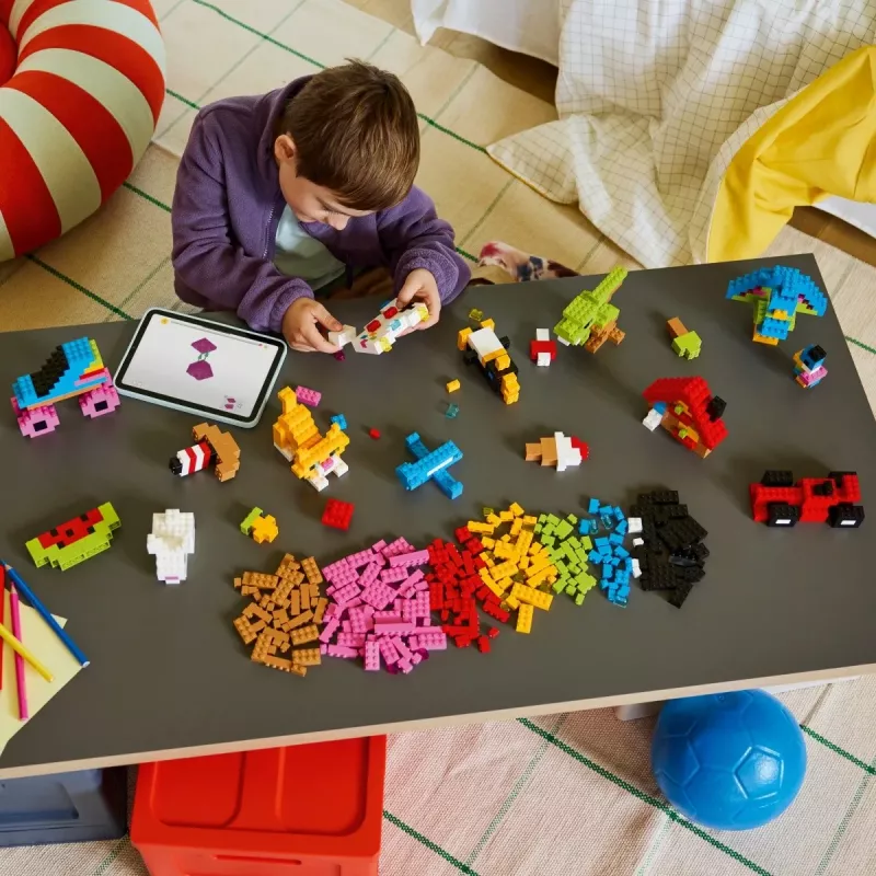 LEGO Classic 11045 Radošie krāsainie klucīši (820 gab.)