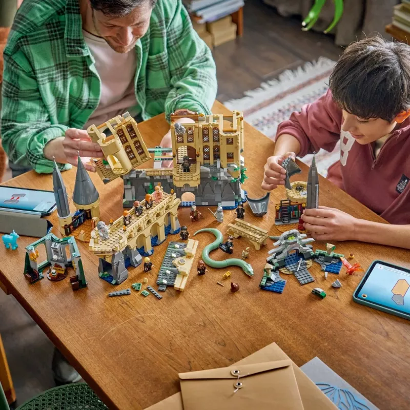 LEGO Harry Potter 76473 Cūkkārpas pils: Austrumu spārns (2164 gab.)