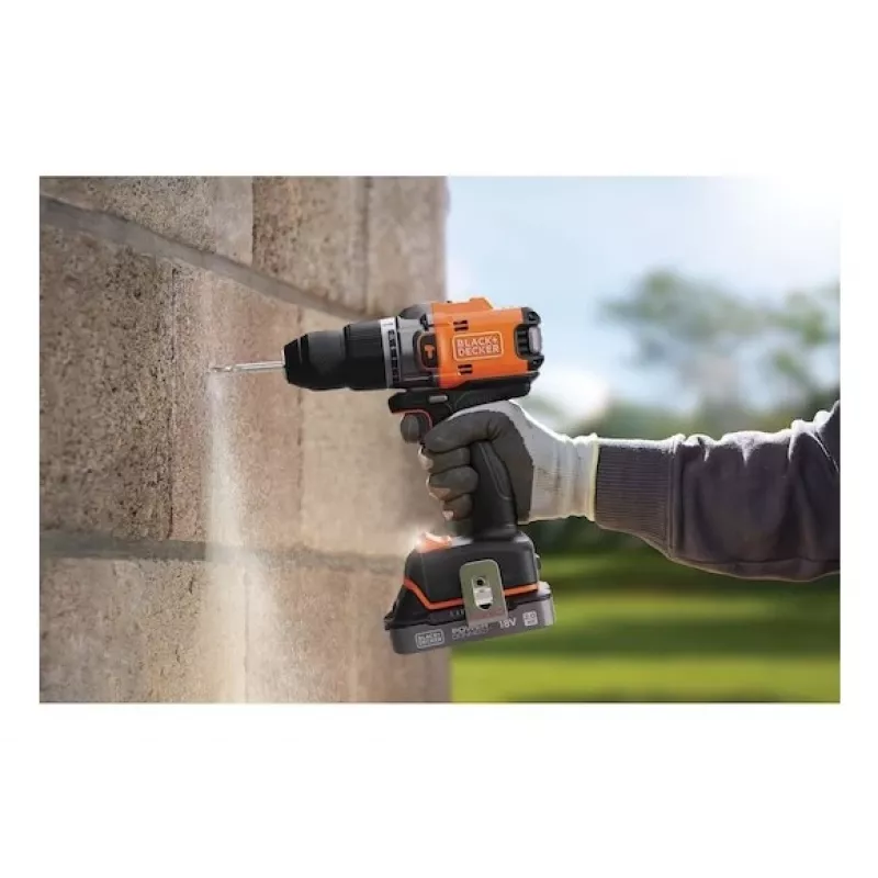 Black & Decker BLD683XN-XJ Vada triecienurbis 680W 13mm Atslēgas patrona 0-3000 RPM Melns/Oranžs