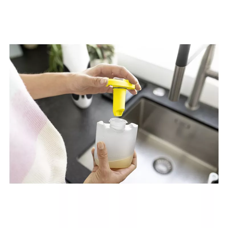 Kärcher WV 1 Compact Care Logu tīrītājs, litija-jonu, 25 min darbības laiks, 100 ml tvertne, dzeltens/melns