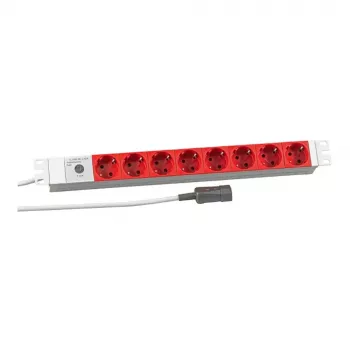 EFB Elektronik Koop PROFIversal strāvas sadalītājs (montējams statīvā) - 8 x Schuko kontaktligzdas, IEC C14 ieeja, 250 V, 10 A, 2500 W, 1U, melns
