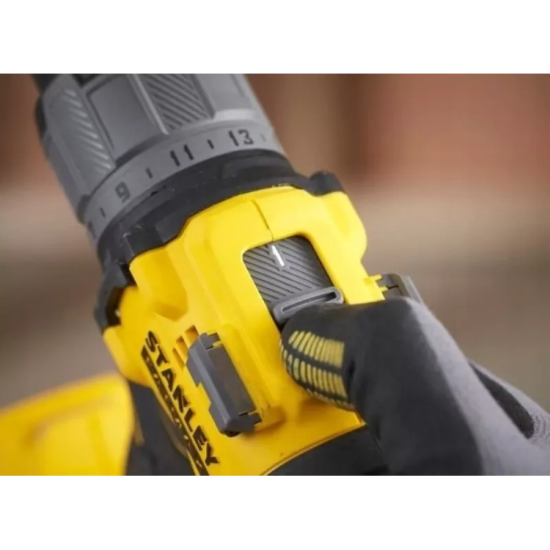 STANLEY FATMAX SFMCD726D2T 18V Bezvadu Bezsuku Kombinētais Urbjmašīnas (2x 2.0Ah Akumulatori, Lādētājs, TSTAK Kaste)