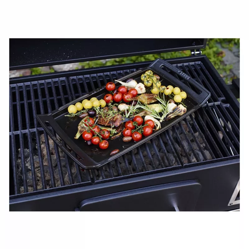 Staub Taisnstūra čuguna cepšanas panna ar vāku, melna, indukcijai piemērota, 38 cm