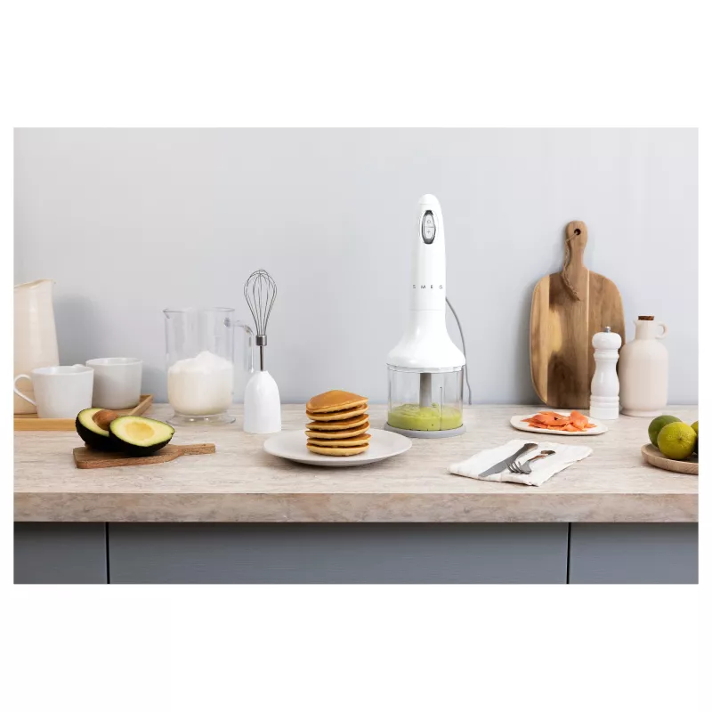 SMEG HBF03WHEU rokas blenderis, 700W, nerūsējošā tērauda blendēšanas roka, balts