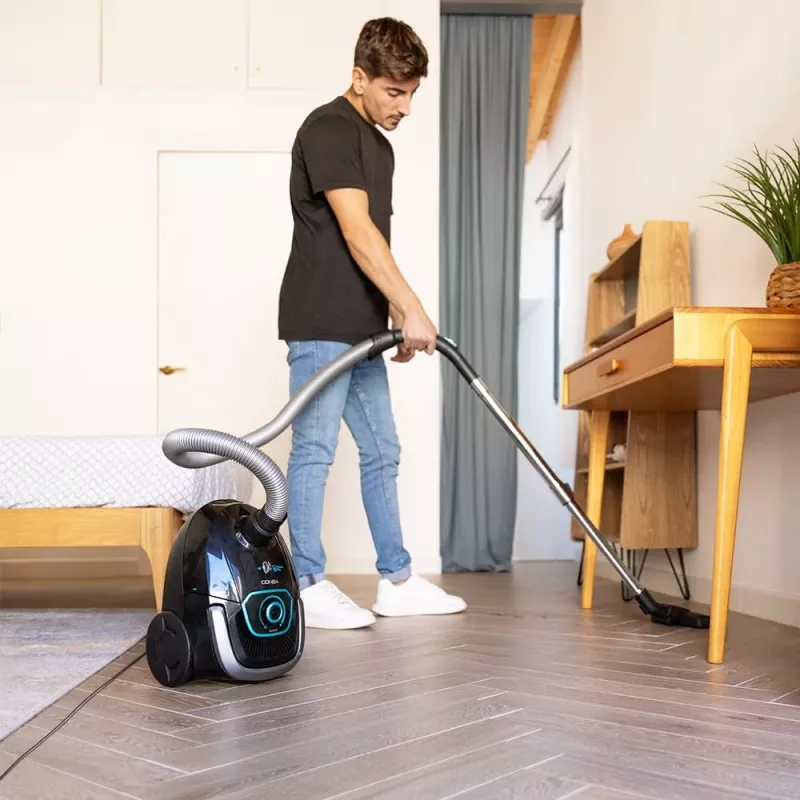 Cecotec Conga Powerbag 2500 Plus Putekļsūcējs ar maisiņu, cilindrisks, 850 W, 2.5 L putekļu tvertne, melns