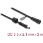 Delock DC pagarinājuma kabelis 5,5 x 2,1 mm spraudnis pret ligzdu ar skrūvju fiksāciju M12 x 1,75 mm vītne, ūdensizturīgs 18 AWG, 2 m melns (67384)