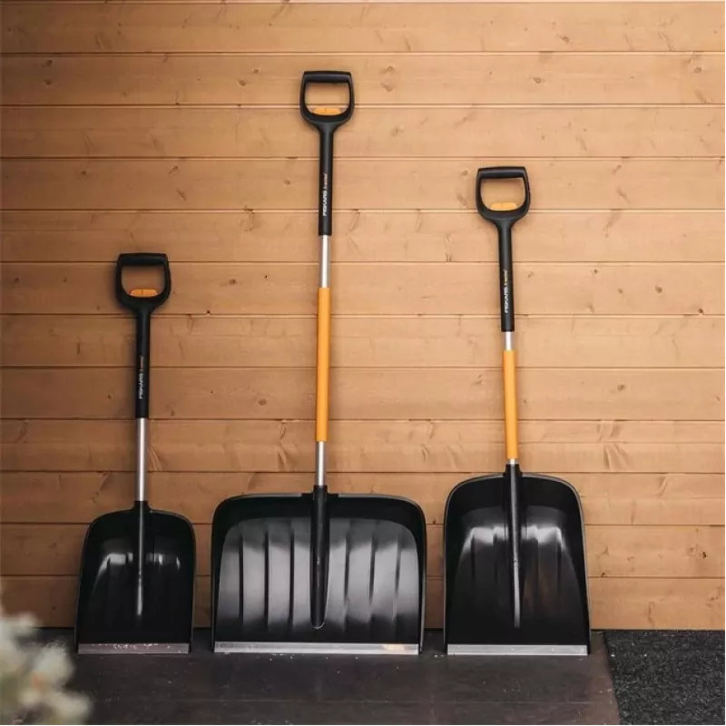 Fiskars 1057189 Sniega lāpsta Metāla Melna, Oranža