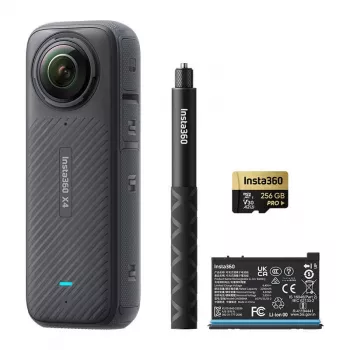 Insta360 X4 Adventure Bundle - 8K 360° kamera ar pašbildes kociņu, papildu akumulatoru, 64GB karti