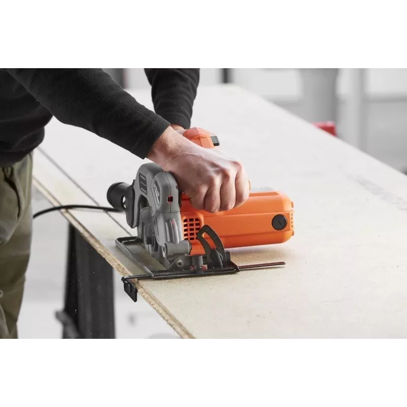 Black & Decker CS1250L-QS 1250W 190mm Ripzāģis ar lāzera vadotni