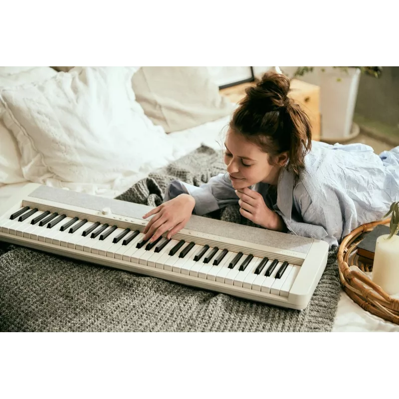 Casio CT-S1 Digitālais sintezators 61 taustiņš Balts