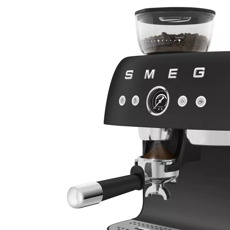 Smeg EGF03BLMEU Espresso kafijas automāts ar dzirnaviņām, 1650 W, melns