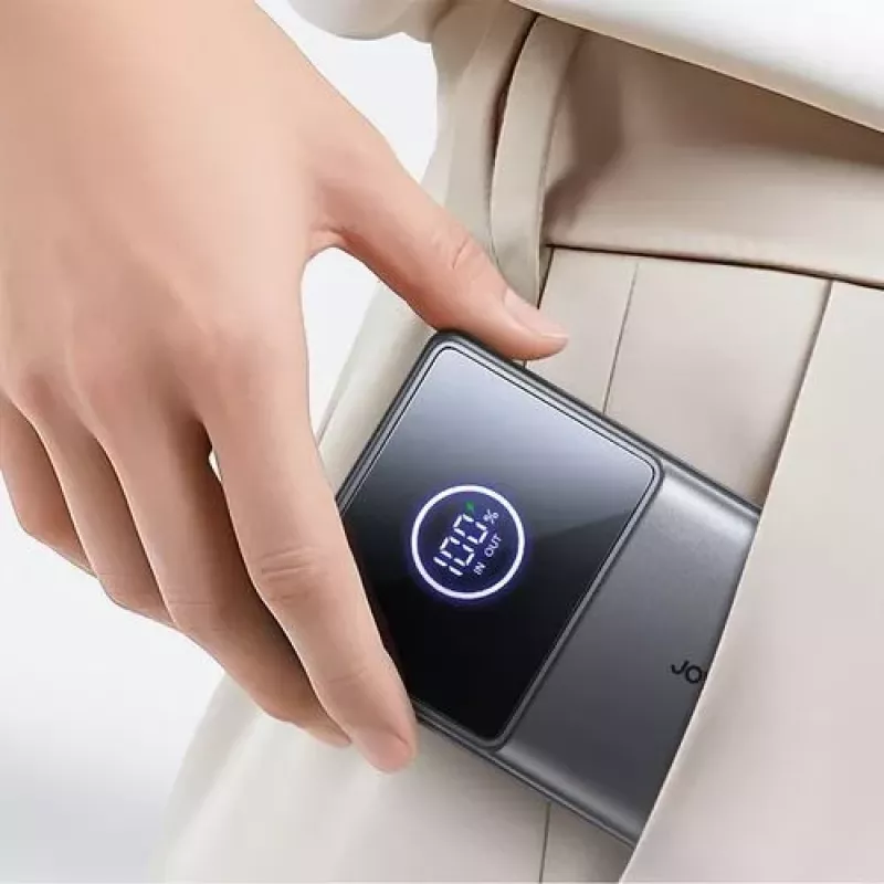 Joyroom JR-PR1 10000mAh 22.5W Power Bank ar iebūvētu izvelkamu USB-C kabeli Melns
