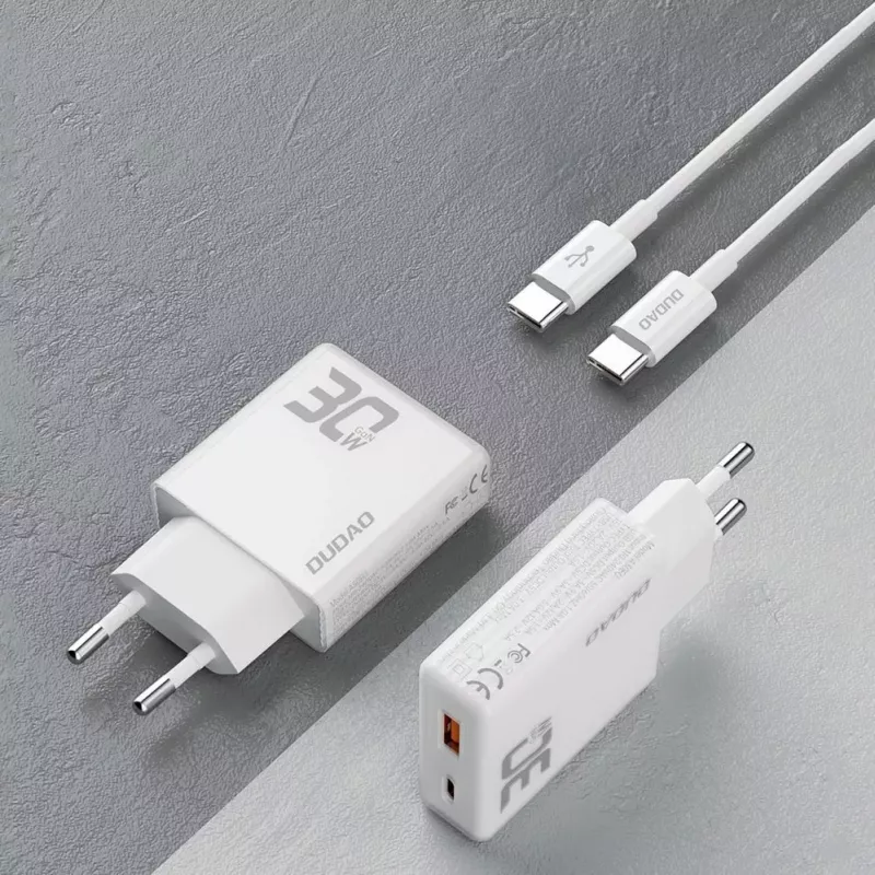 Dudao A30EU GaN 30W USB-C USB-A sienas lādētājs ar USB-C uz USB-C kabeli 1m Balts
