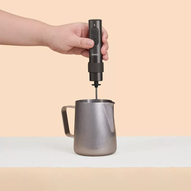 OutIn LattoGo pārnēsājama espresso automāts Brūns